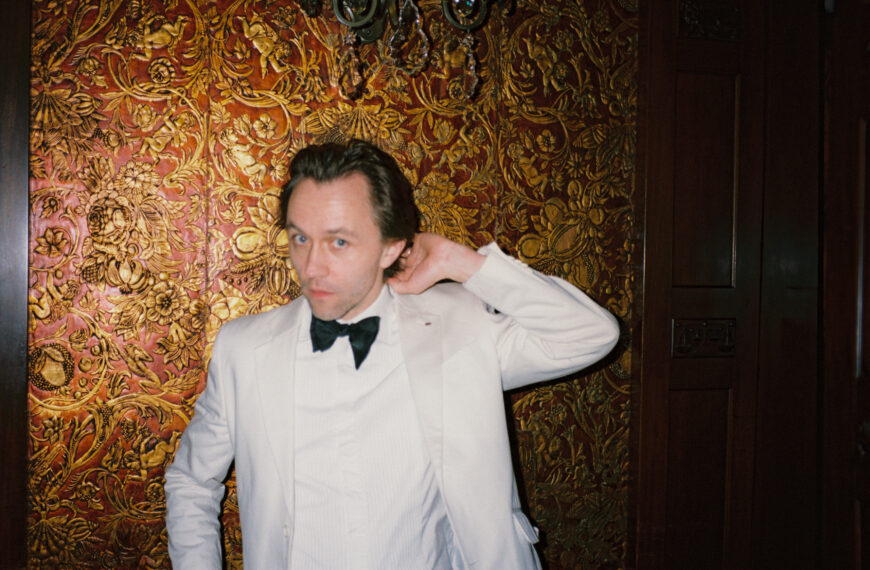Sondre Lerche lança álbum “Acrobats” e em novembro atua em Portugal